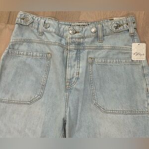 NEW We The Free Palmer Jeans 28 Baggy Free People Cuffed Light Denim NWT